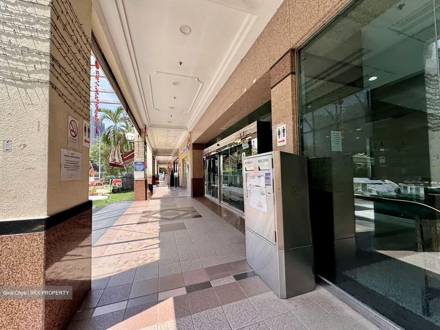 Balmoral Plaza (D10), Retail #596880311